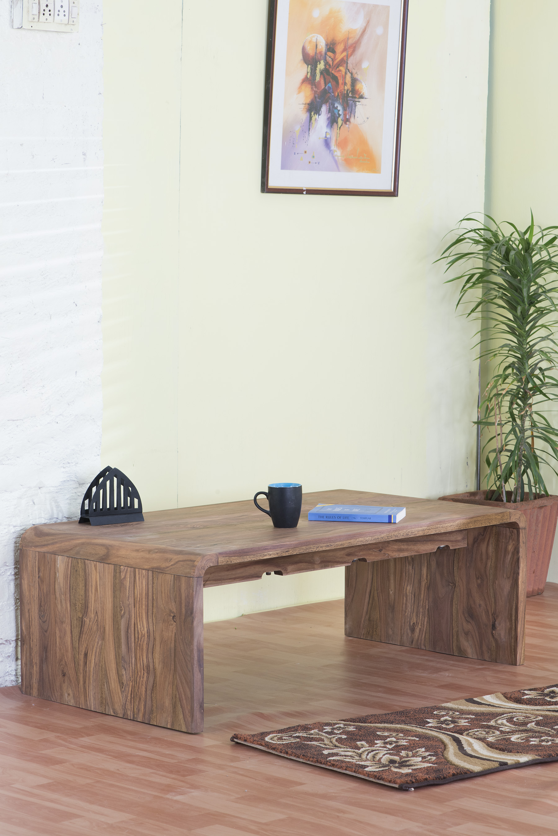 Round Garden Table